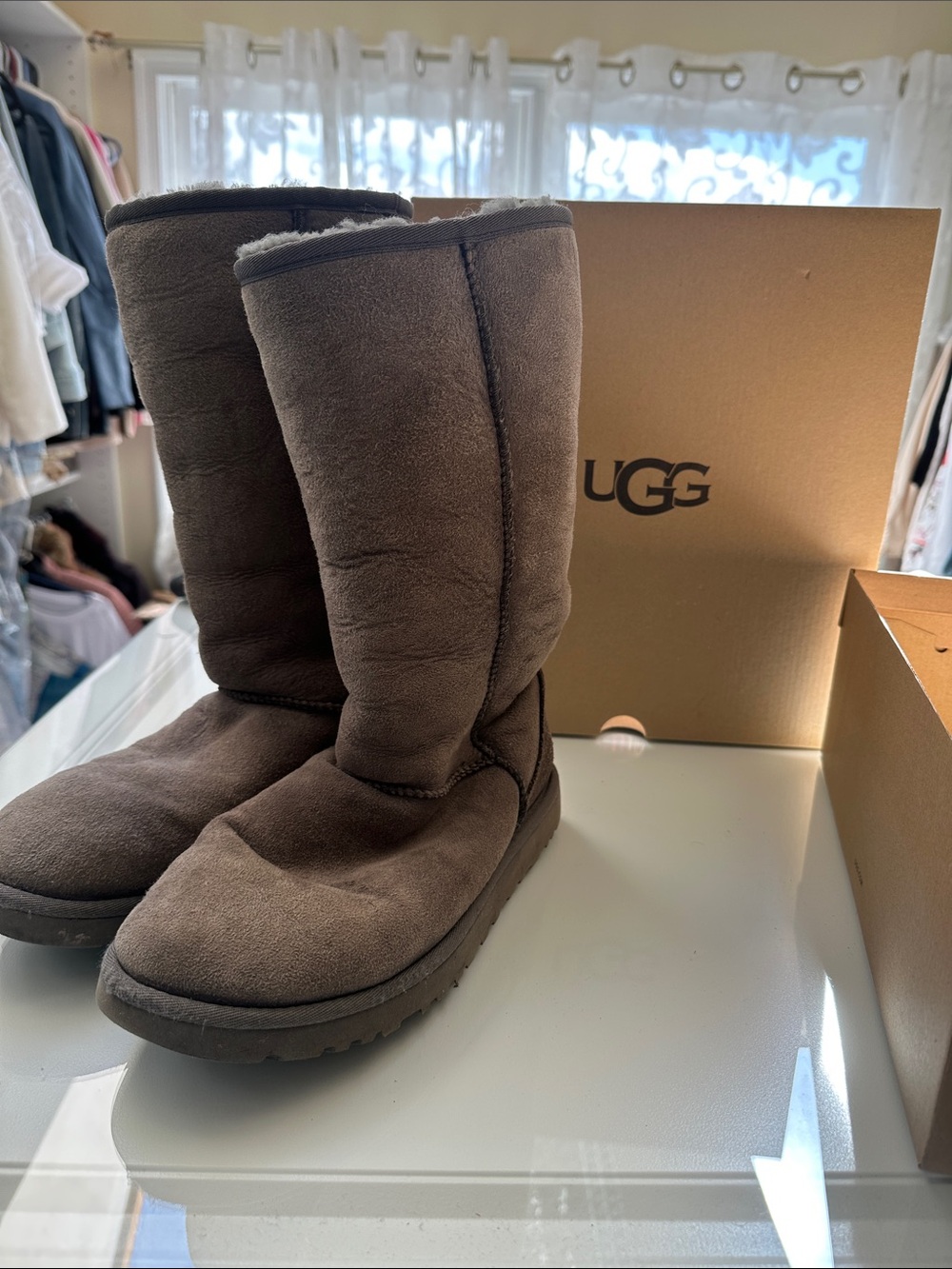 UGG Women's Tall Shearling Boots in Grey Very Worn and Faded Size 8